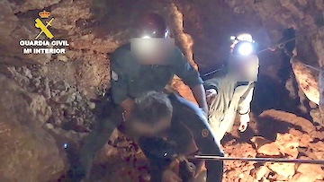 60時間の大規模救出作戦